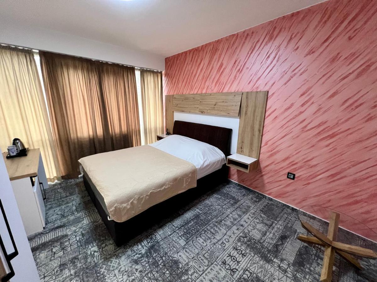 Hotel Brkic Sarajevo Airport - Free Parking Exterior foto