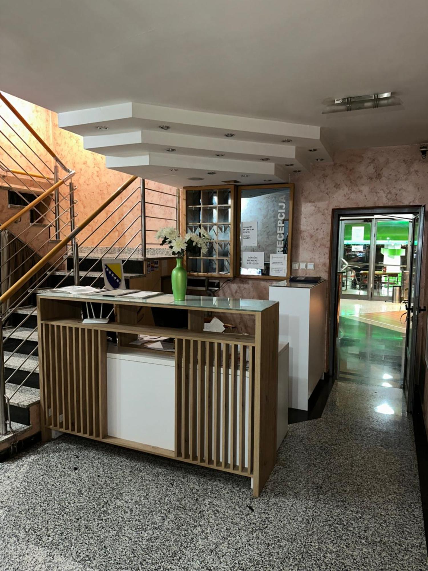 Hotel Brkic Sarajevo Airport - Free Parking Exterior foto